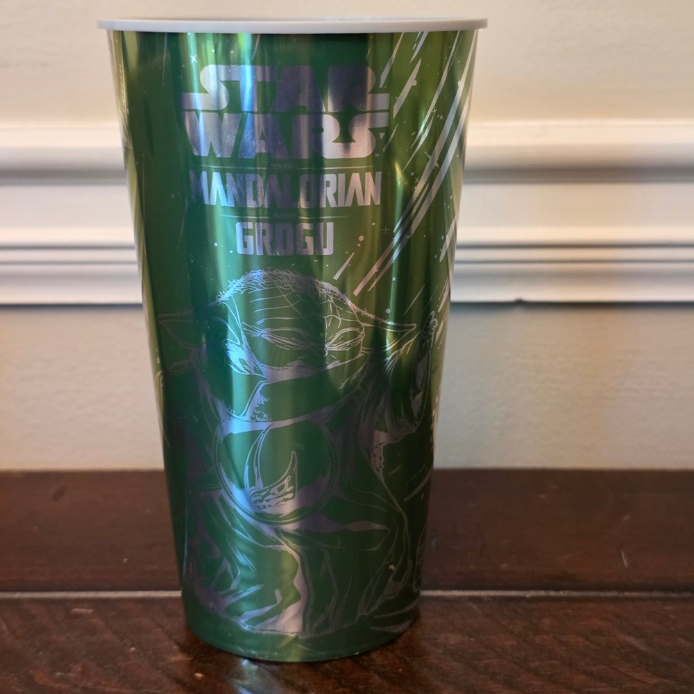 Star Wars The Mandalorian Grogu Burger King Metallic Green Collectible Cup 7in